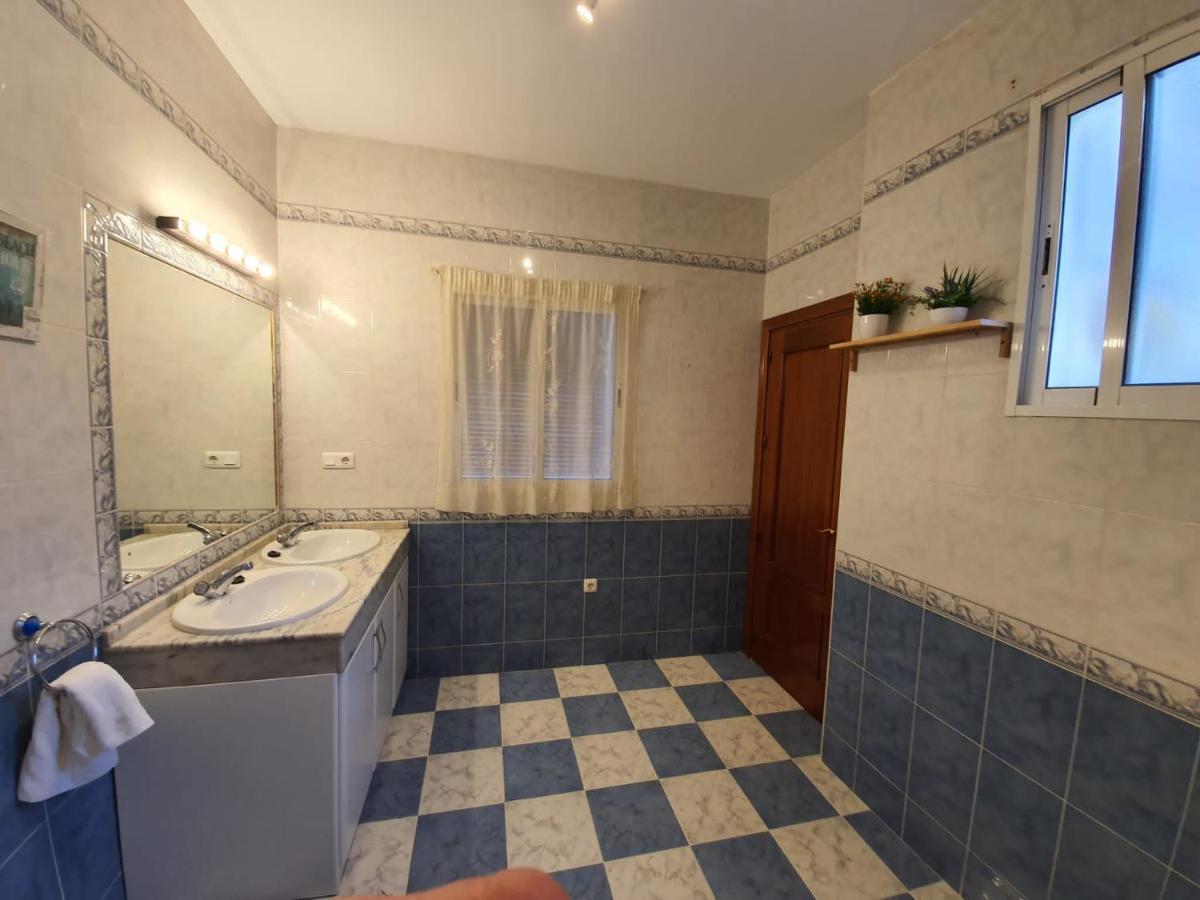 Apartamento Ollerias Малага Екстер'єр фото
