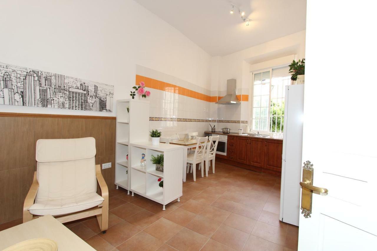 Apartamento Ollerias Малага Екстер'єр фото