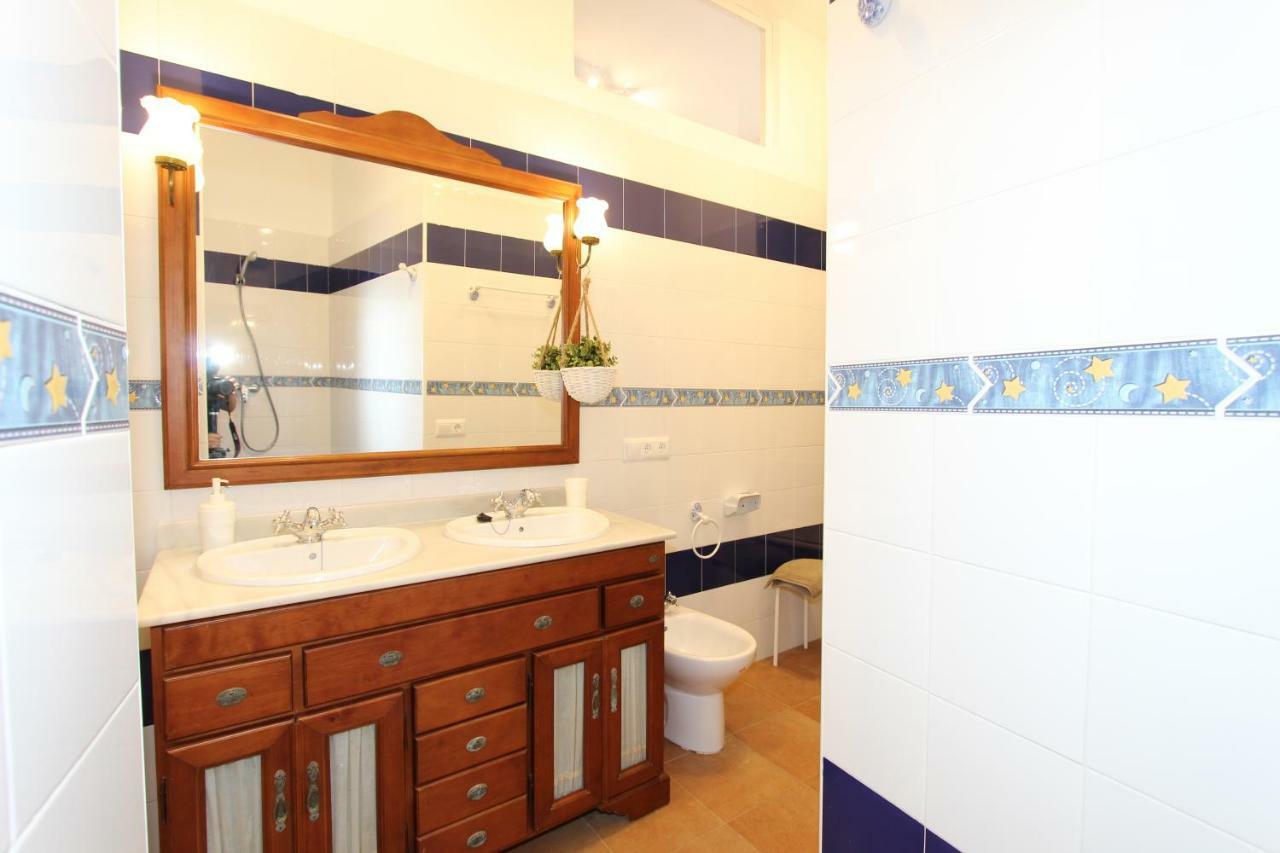 Apartamento Ollerias Малага Екстер'єр фото