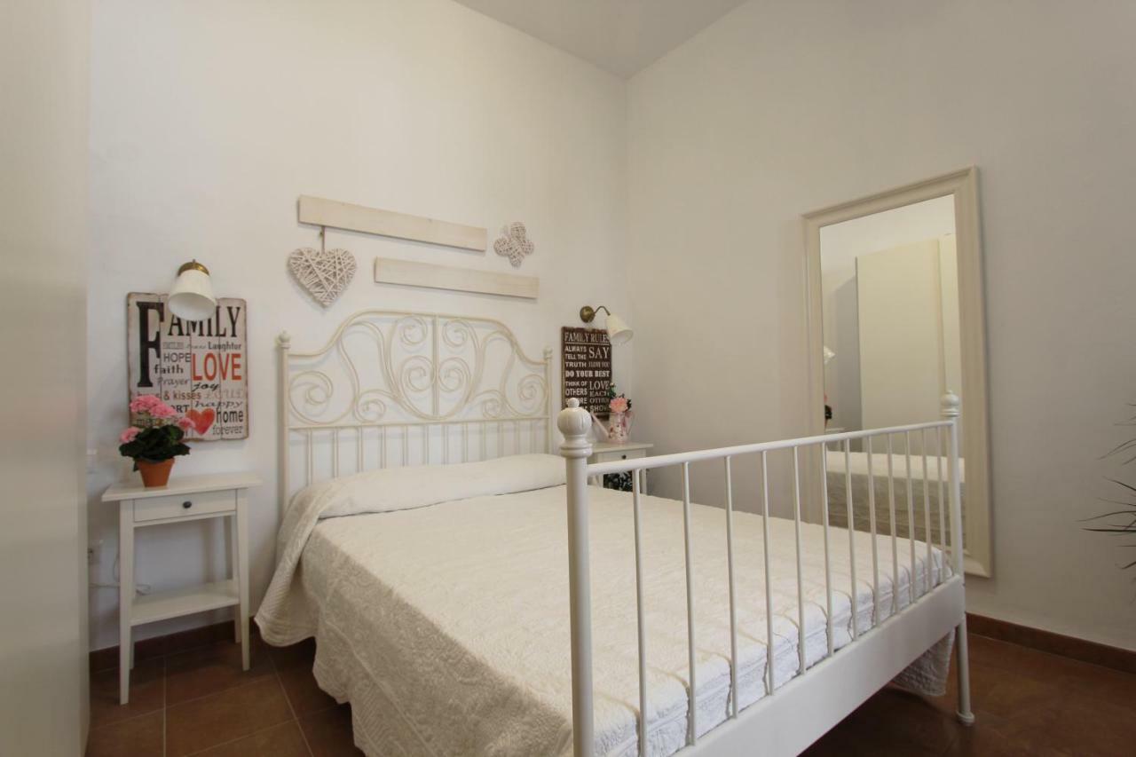 Apartamento Ollerias Малага Екстер'єр фото