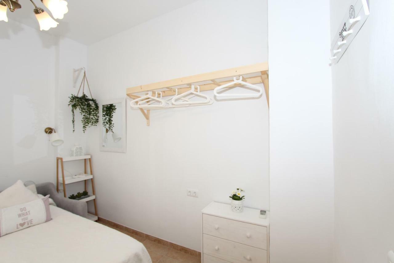 Apartamento Ollerias Малага Номер фото