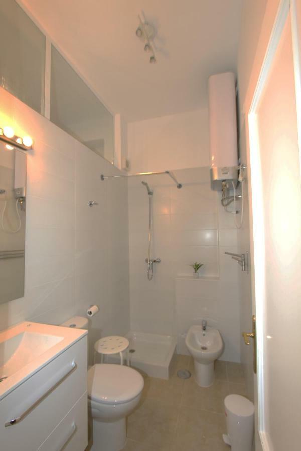 Apartamento Ollerias Малага Екстер'єр фото